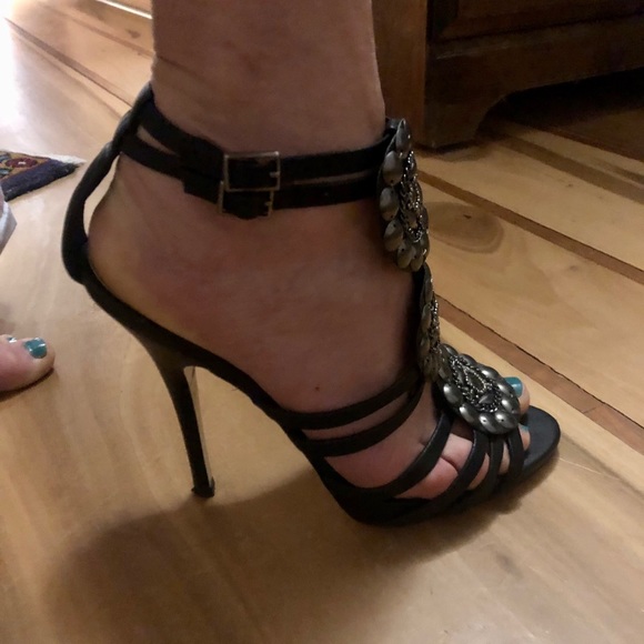 Jessica Simpson heels - Picture 5 of 5